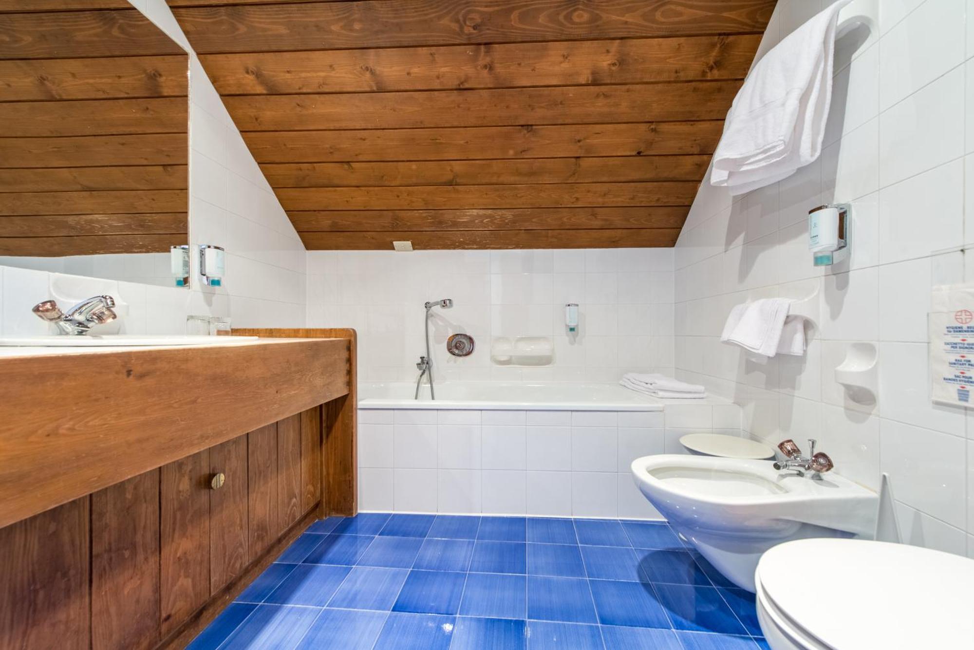 Adler Suite & Stube Villabassa Ngoại thất bức ảnh